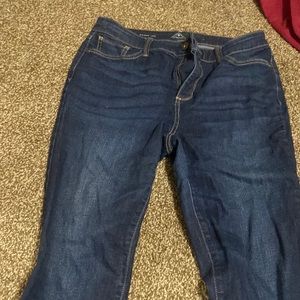 St Johns bay skinny leg size 10 blue Jean slimming